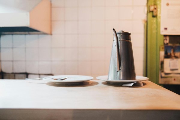 Maîtrisez l'art des makis au saumon frais : la recette pour une texture croustillante et irrésistible !